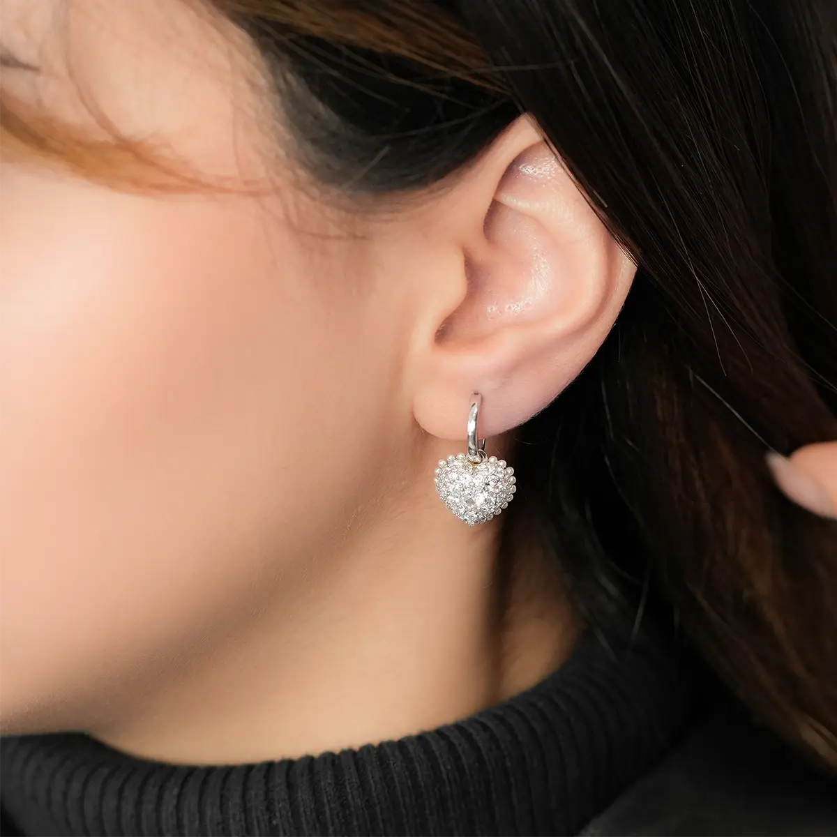 Frostfall Sparkle Heart Earrings