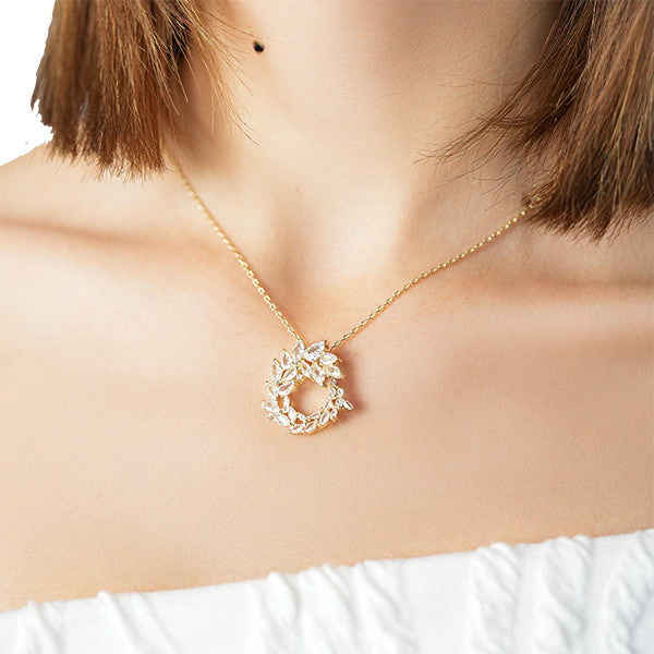 Frosted Lace Diamond Necklace